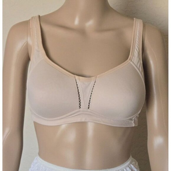 Wacoal 856114 Beige Clear Comfort Contour Low Impact Wireless Sports Bra Sz 34B - Picture 1 of 5